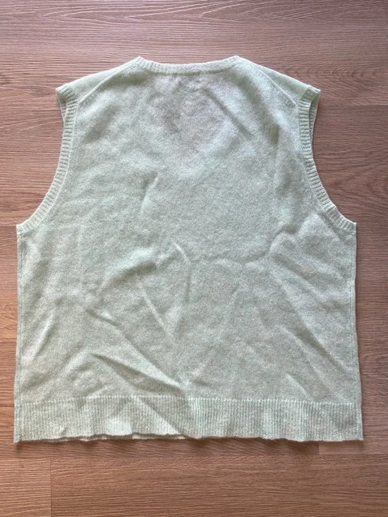 Munrospun 100% Cashmere Mint Green Sleeveless Sweater Vest Top - Picture 6 of 9